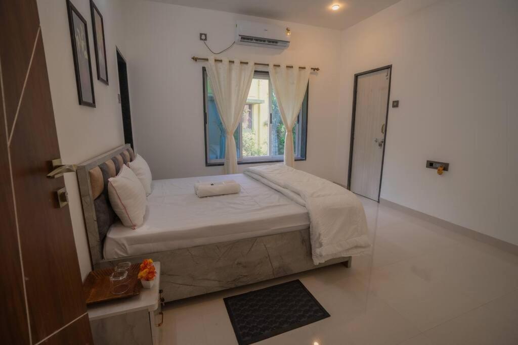 Almond Villa Find Your Paradise Alībāg Exteriör bild